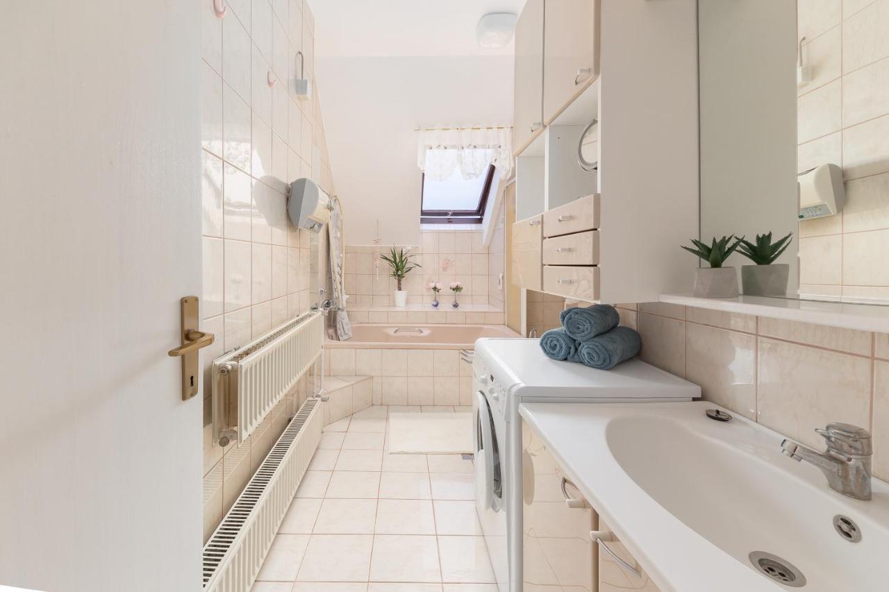Apartma Lea Slovenj Gradec Exterior foto